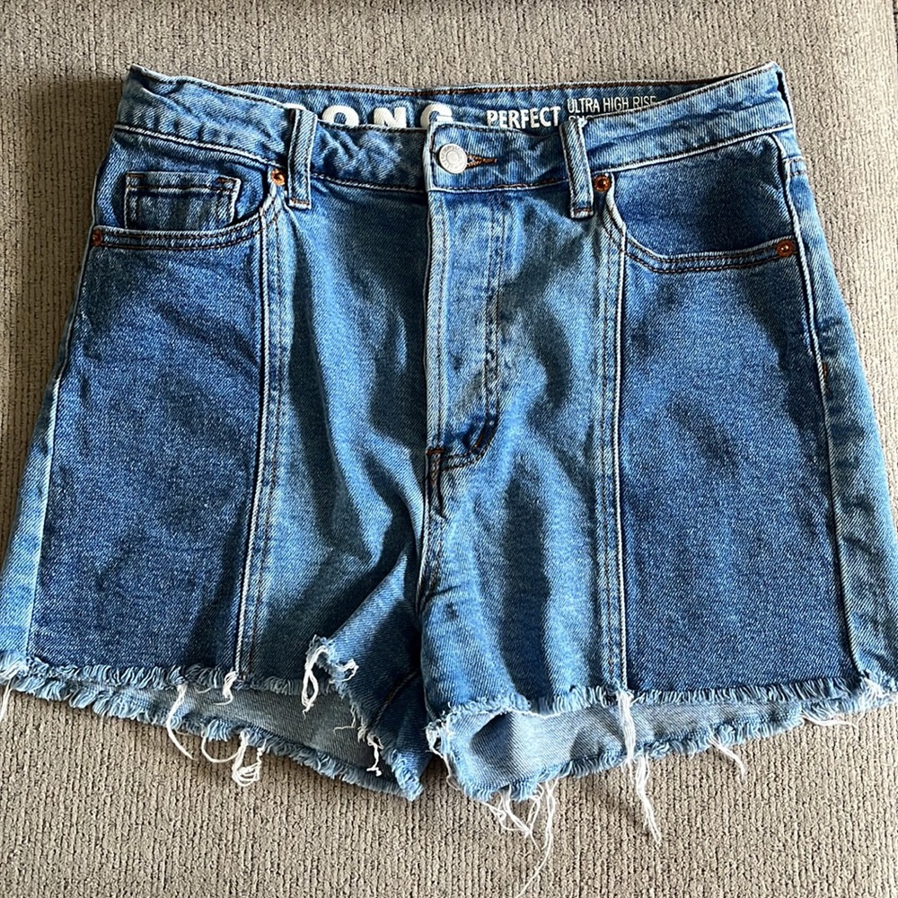 🛍️3/$10 Two-toned High Rise Jean Shorts